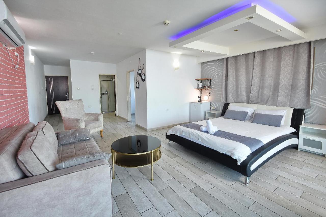 Nofim Suites Тверия Экстерьер фото
