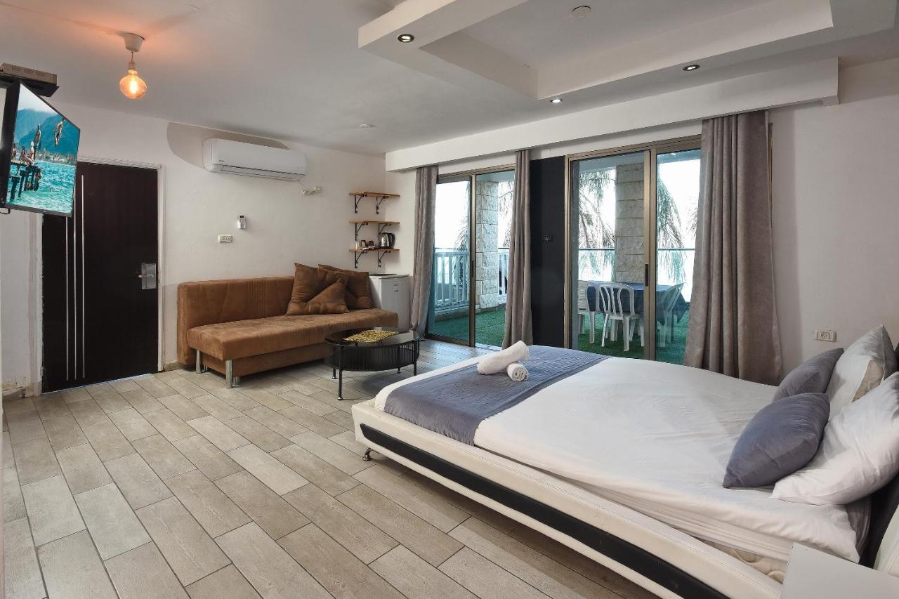 Nofim Suites Тверия Экстерьер фото