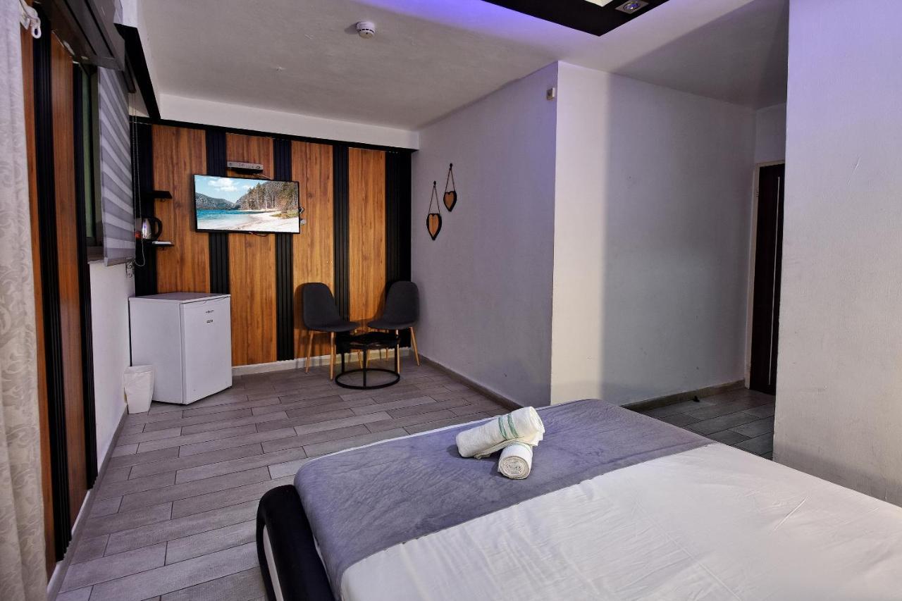 Nofim Suites Тверия Экстерьер фото